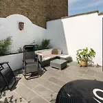 Charming 2Bd Garden Flat In Fulham, London