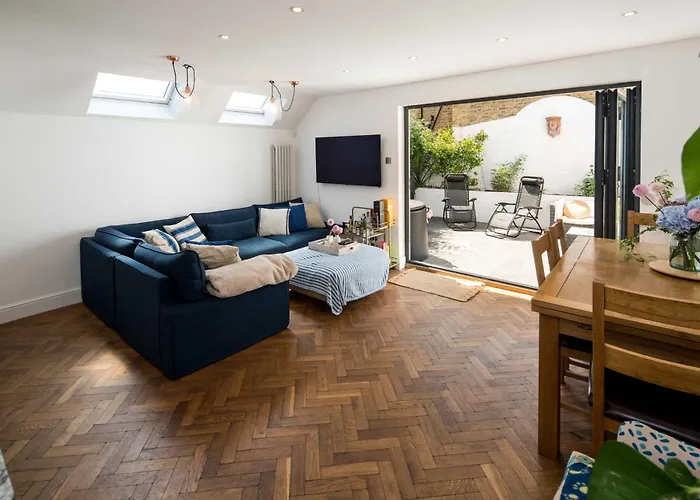 Charming 2Bd Garden Flat In Fulham, London